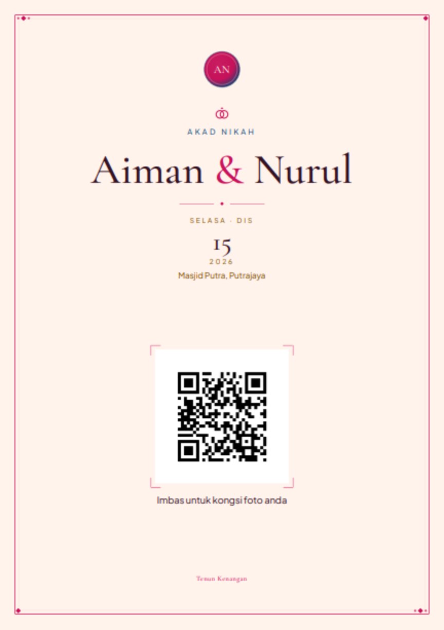 Kad meja bercetak dalam tema Hikayat Cinta, membawa kod QR untuk diimbas tetamu.